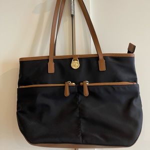 Michael Kors Navy Handbag!